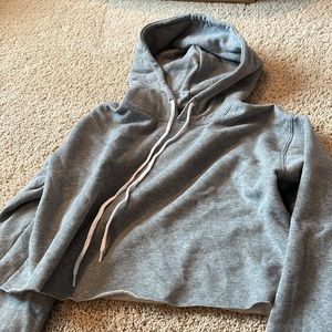 BRAND NEW NEVER WORN - gray cropped hoodie!!! super trendy & cute